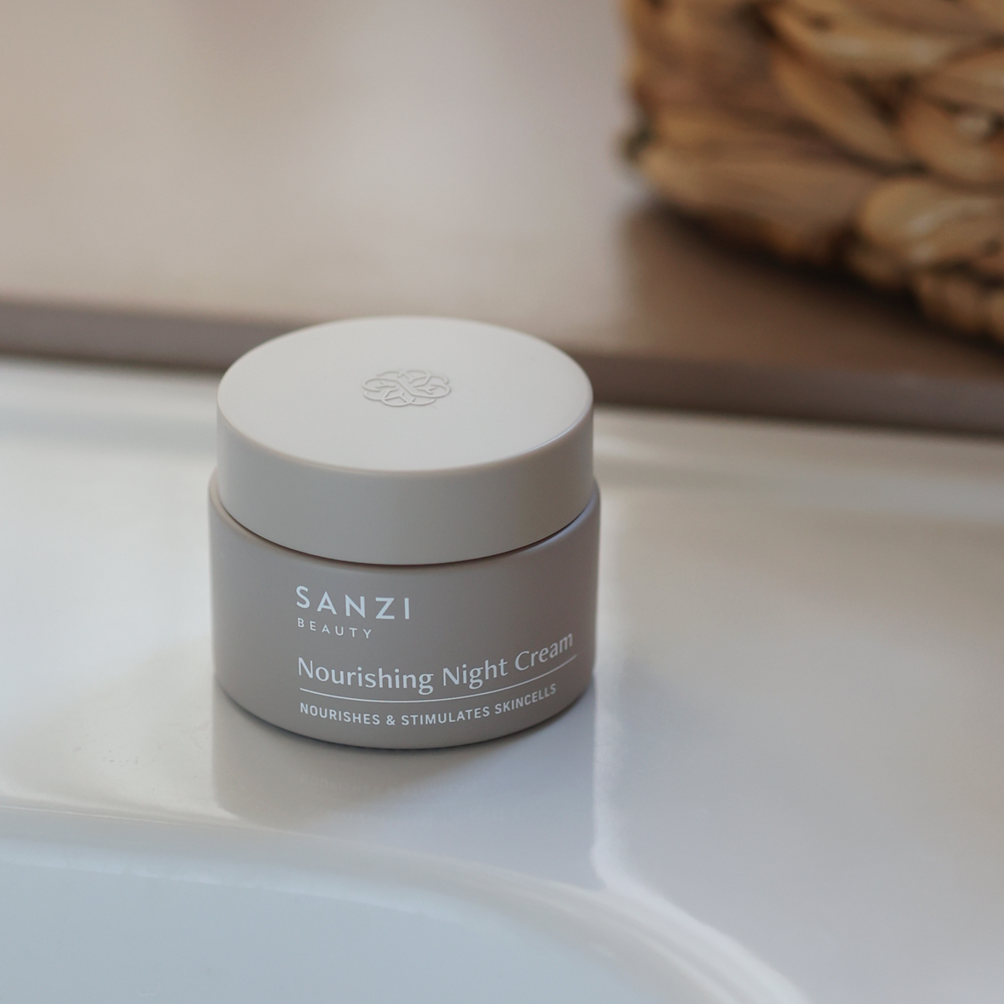 Veido kremas su skvalanu odos maitinimui